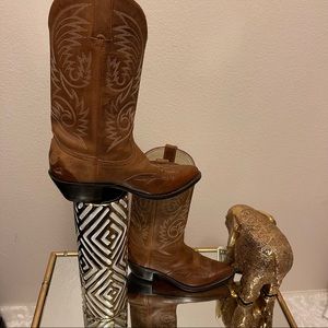 DURANGO Cowgirls boots Brown